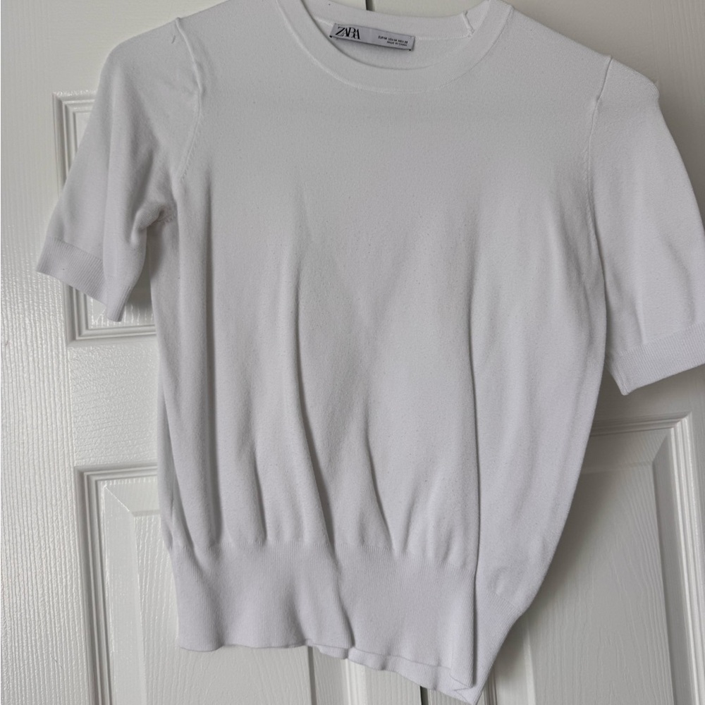 Zara Classic White Knit Top